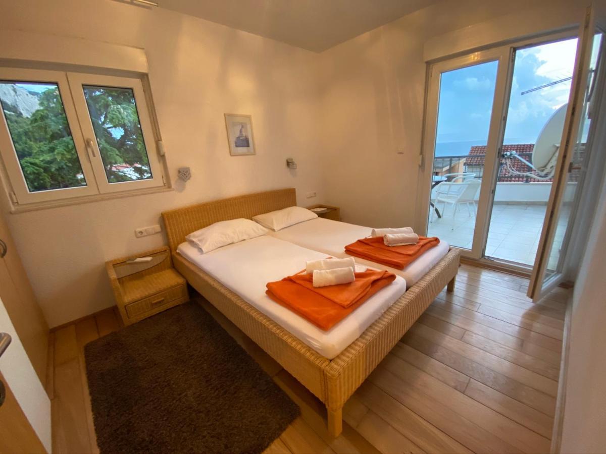 Apartments Grozdana Gradac  Exteriör bild