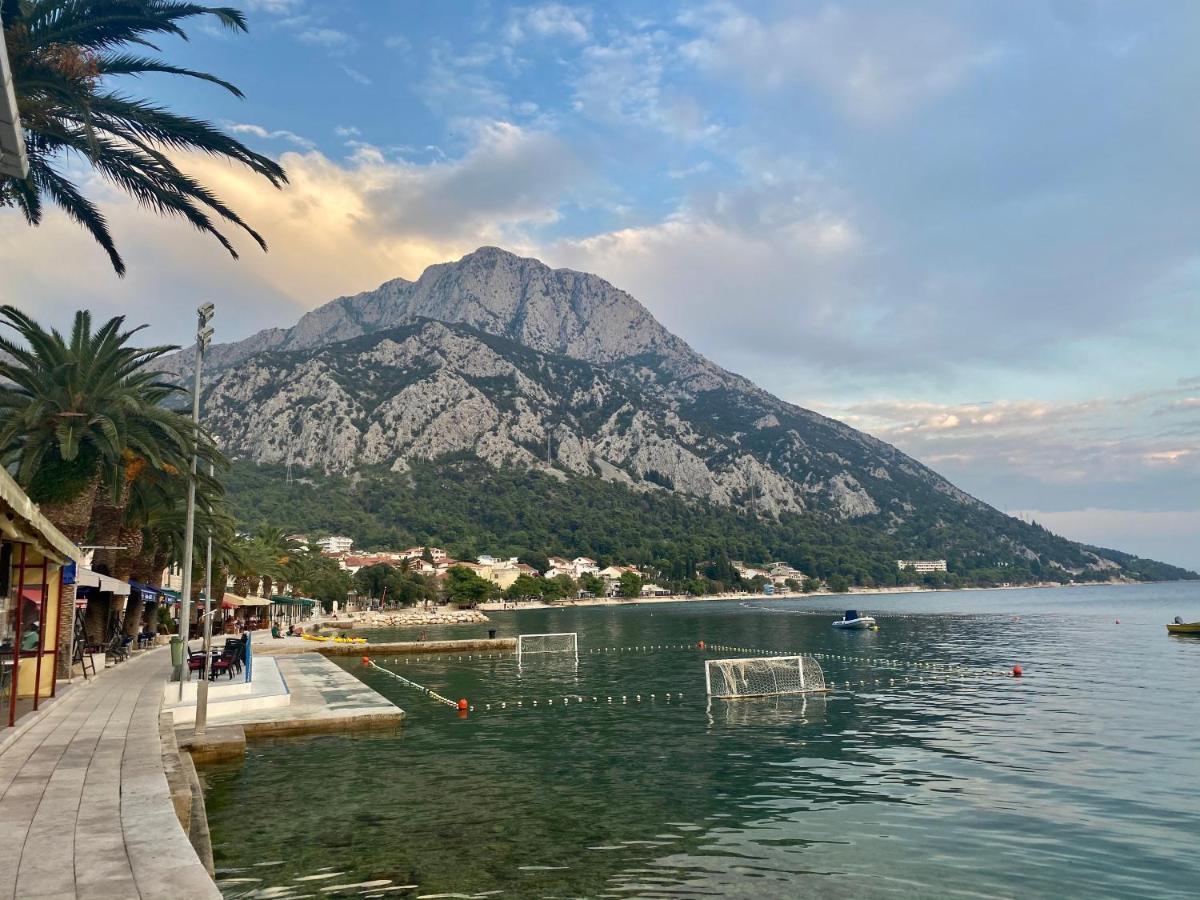 Apartments Grozdana Gradac  Exteriör bild